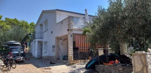 Apartments by the sea Maslinica, Solta - 23173