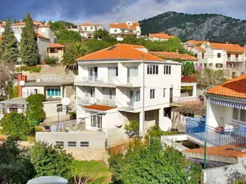 Apartment Eta