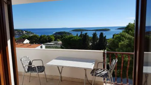 Apartments and Rooms Rogosic