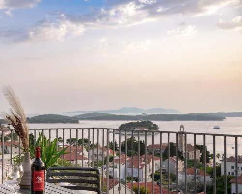 Dino "Magical View" - ZF Hvar