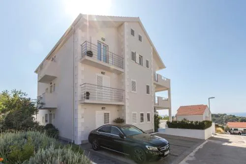 Hvar de luxe apartments 1