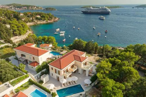Luxury Villa Hvar Deluxe Palace 2 with pool at the beach