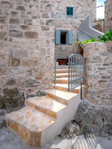 Old town apartment Mare