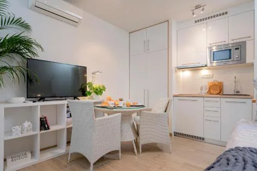 Smart & Cozy - ZF Hvar