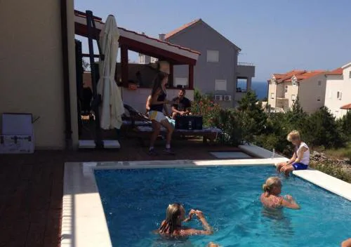 Villa royale with shared pool