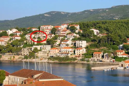 Apartments by the sea Jelsa, Hvar - 15348