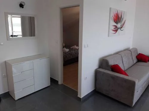 Apartments Dobrila - One Bedroom Apartment with Terrace and sea view - B1