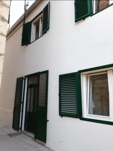 Duplex apartment in the center of Jelsa, Hvar