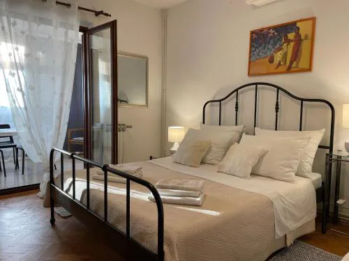 Studio apartment with swimming pool