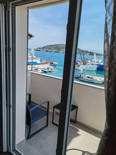 Sunny Apartment
