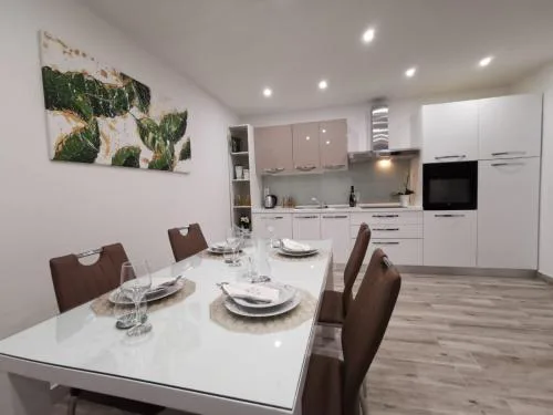 Apartmani Pina 1