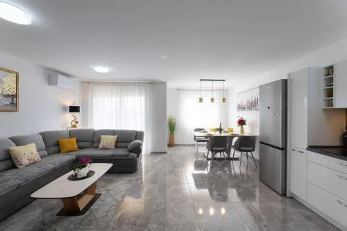 Apartment Sole