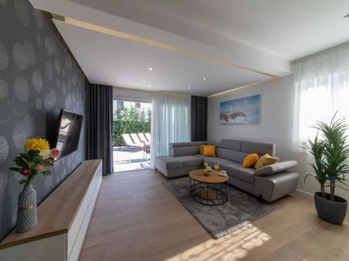 Luxury villa with heated pool
