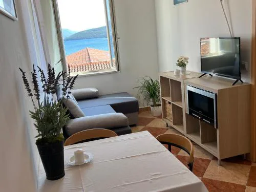Apartments and Rooms Katija & Egon