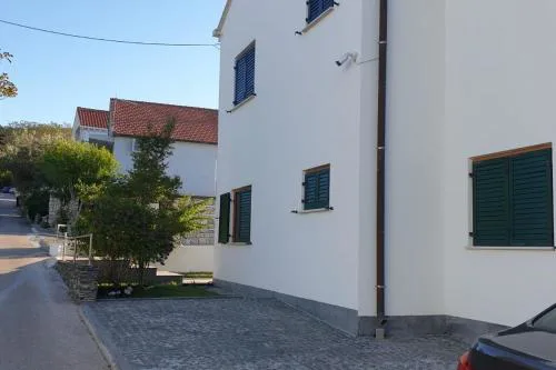 Apartments with parking space Korcula - 24058
