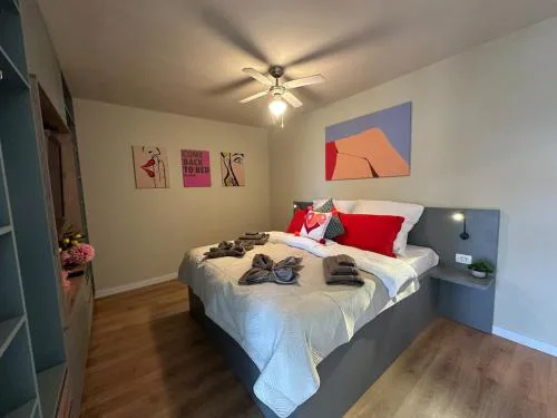Toni`s Lemon Apartment