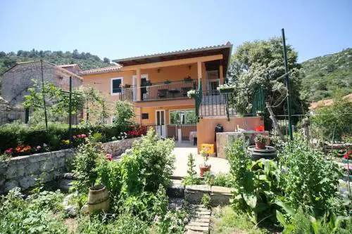 Baldo's Happy Garden- BRAND NEW