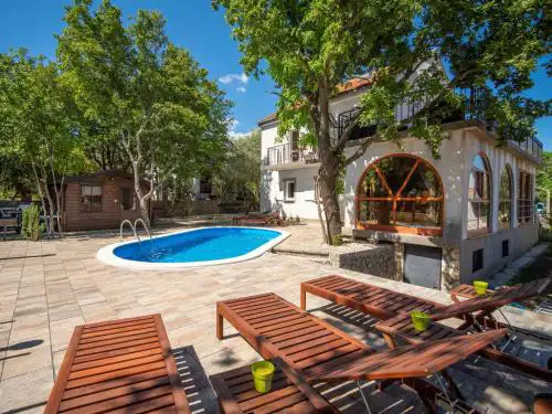 Holiday Home Noveanni by Interhome