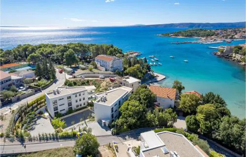 3 Bedroom Stunning Apartment In Krk