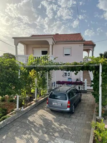 Apartmani Mirela