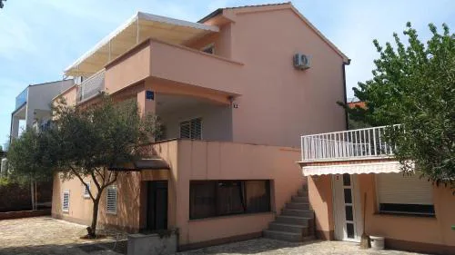 Apartmani Nadica