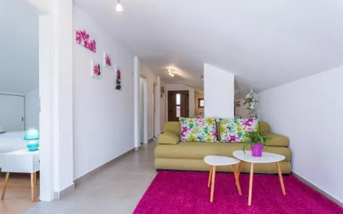 Apartment Deni