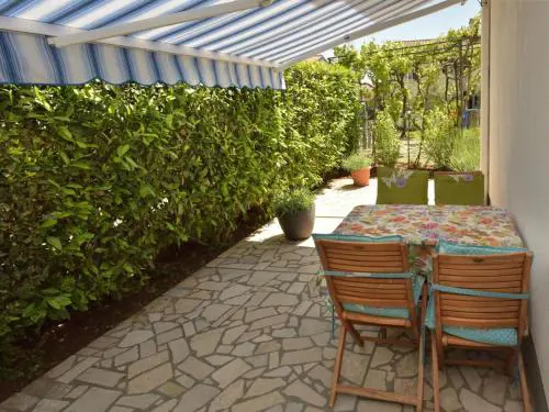 Apartment with terrace and 1 room