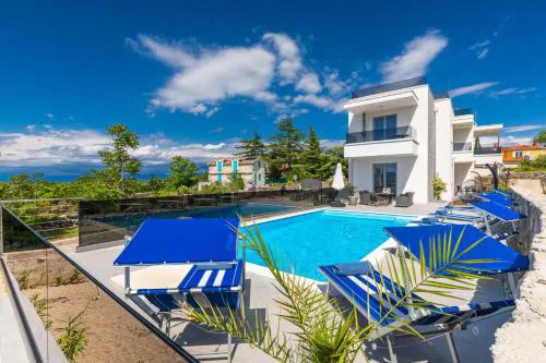Apartments Mialis