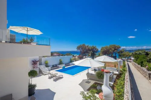 Ferienhaus mit Privatpool für 12 Personen ca 254 qm in Punat, Kvarner Bucht Krk