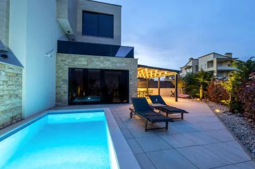 Luxury apartment 33