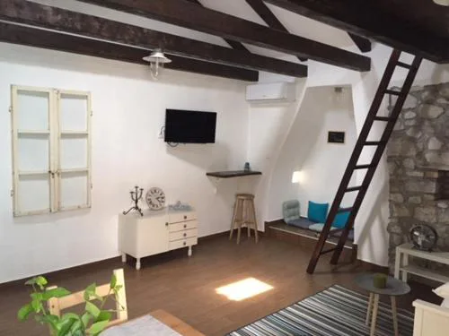 Old Town Apartment