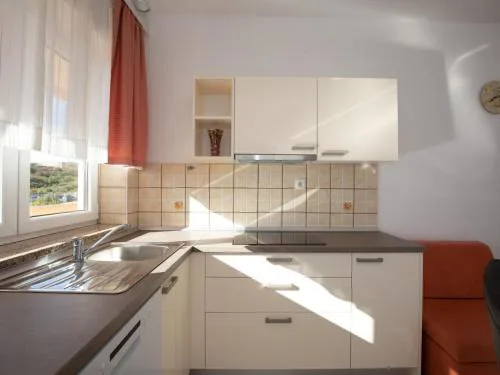 Two Bedroom Apartment with Balcony and Pool