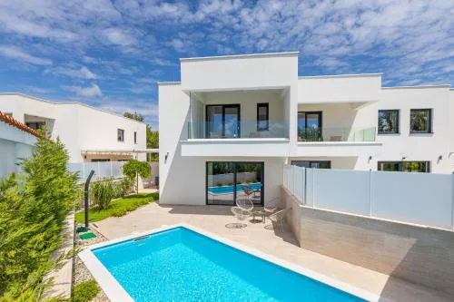 Villa Aurelia 3 with pool