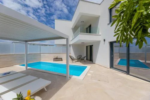 Villa Aurelia 4 with pool