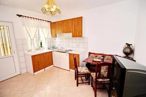 Apartments Veselka, Lumbarda - One Bedroom Apartment with Terrace and Garden View Apt 1