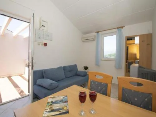 Lumbarda Resort Apartments - Standard One-Bedroom Apartment A4