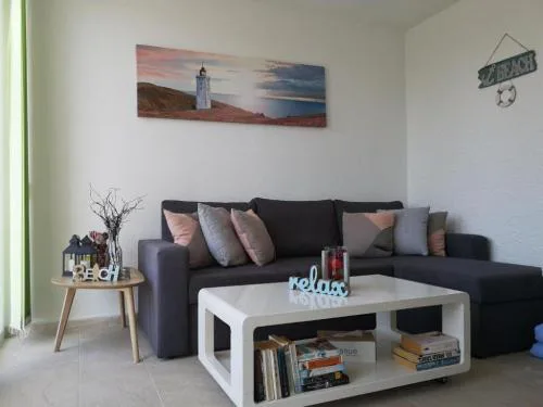 Lumbarda Resort Apartments - Superior Apartment with Mountain View E2