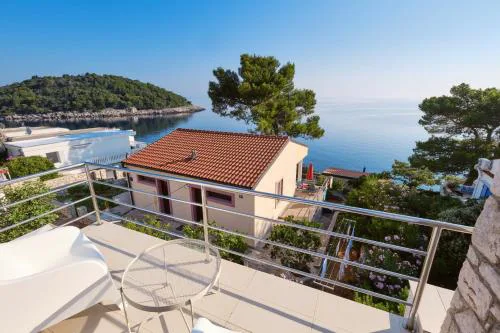 Apartment with sea view Vitorio
