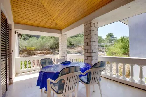 Apartments in Mali Losinj 14848