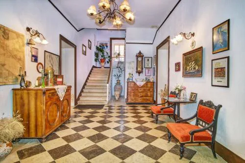 Apartments Old Sailor s House