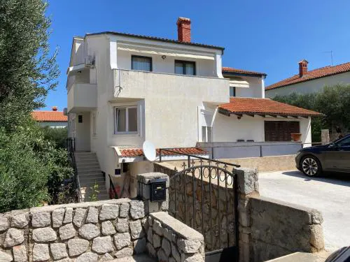 Apartments with a parking space Losinj, Losinj - 23520