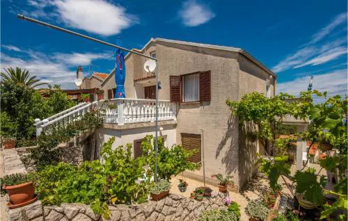 Cozy Apartment In Mali Losinj