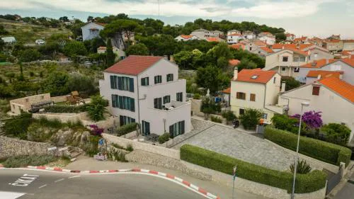 Valbay Residence