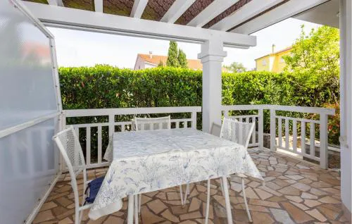 1 Bedroom Nice Apartment In Malinska