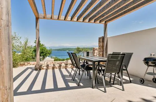 Apartment Flori with sea view