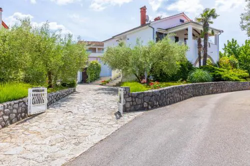 Apartments Cerovic