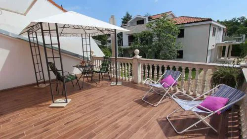 Apartments in Malinska/Insel Krk 27336