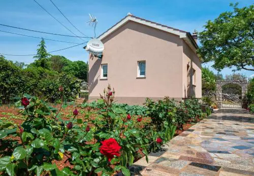 Apartments with swimming pools Zgaljici, Krk - 21703