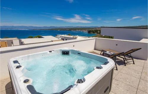 Lovely Apartment In Malinska