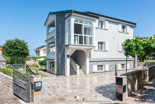 Mitros Apartment